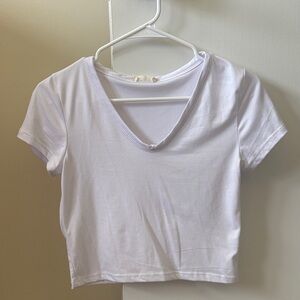 Olivia Rae White V-Neck Short Sleeve Crop Top
